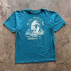 Vintage 90s Amelia Earhart t shirt Size large